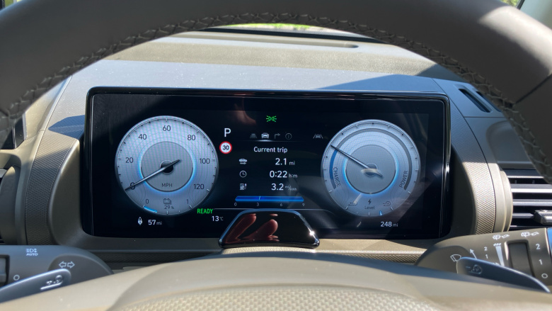 Hyundai INSTER 85kW 02 49kWh 5dr Auto Electric Hatchback